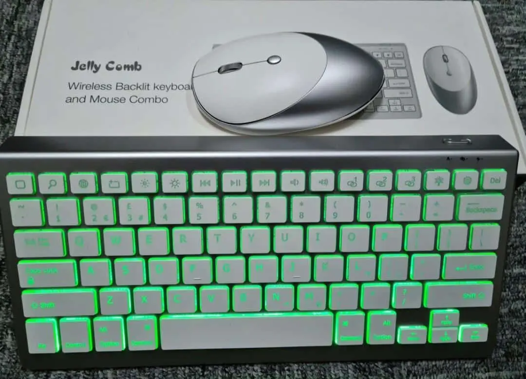 کیبورد بی سیم(وایرلس) مدل جلی کامب Jelly Comb | Backlit Bluetooth Keyboard and Mouse