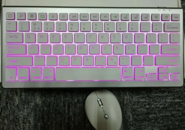 کیبورد بی سیم(وایرلس) مدل جلی کامب Jelly Comb | Backlit Bluetooth Keyboard and Mouse