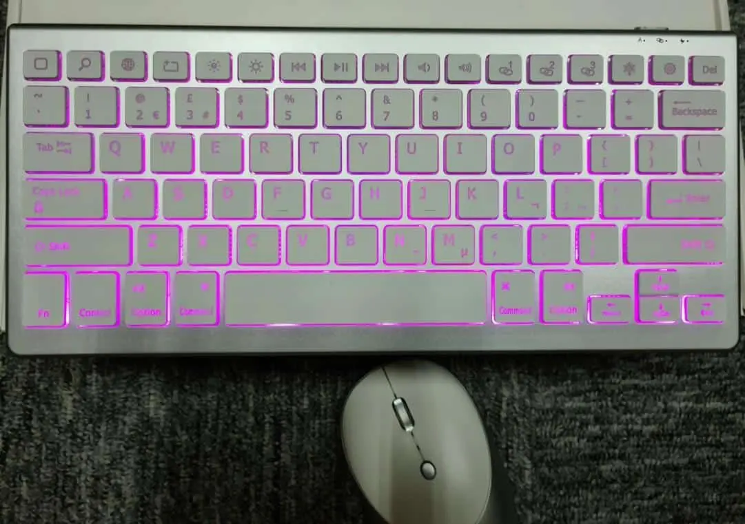 کیبورد بی سیم(وایرلس) مدل جلی کامب Jelly Comb | Backlit Bluetooth Keyboard and Mouse