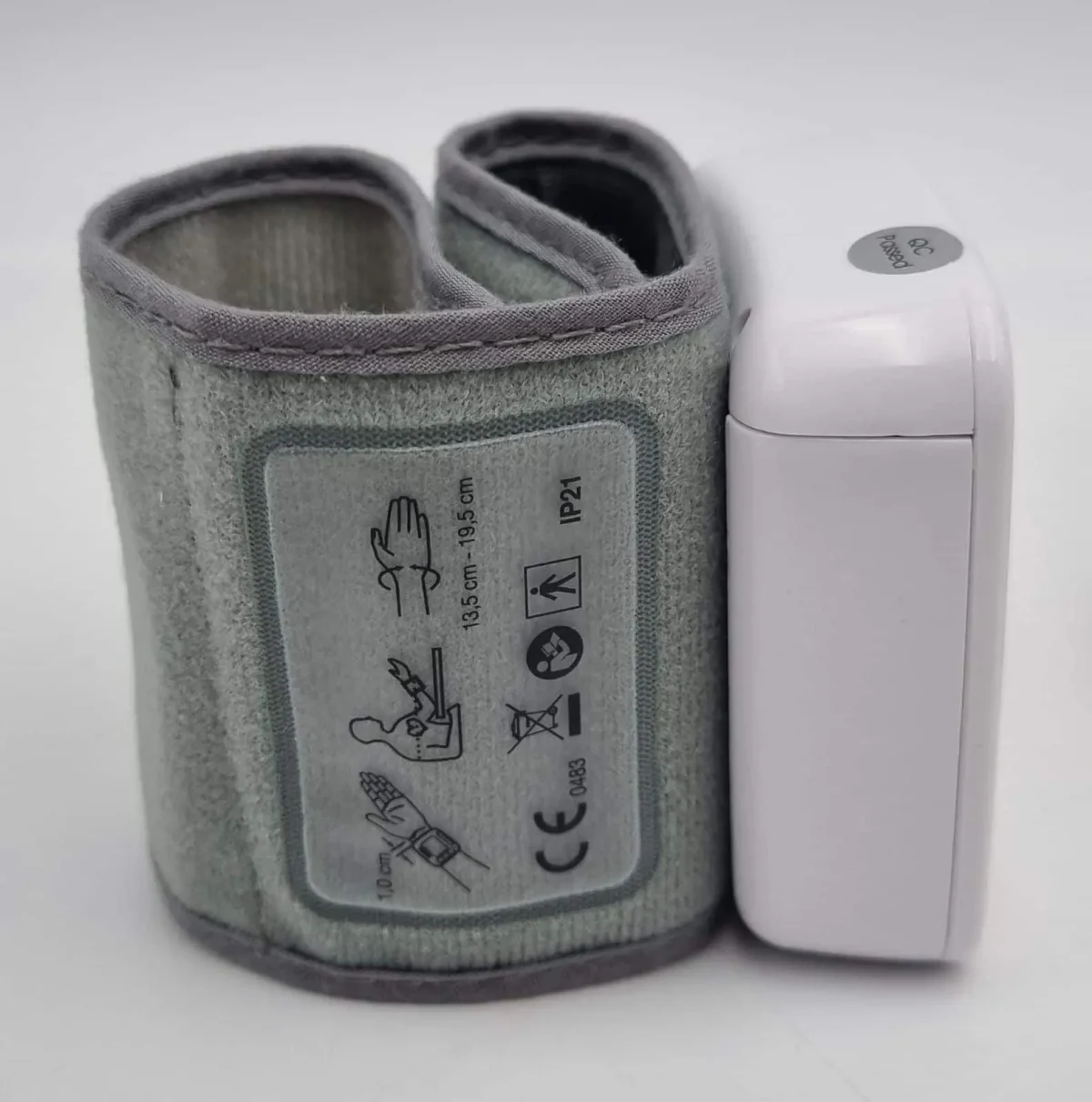 دستگاه فشار سنج مچی سانیتاس آلمان Sanitas SBC 22 - Blood pressure monitor