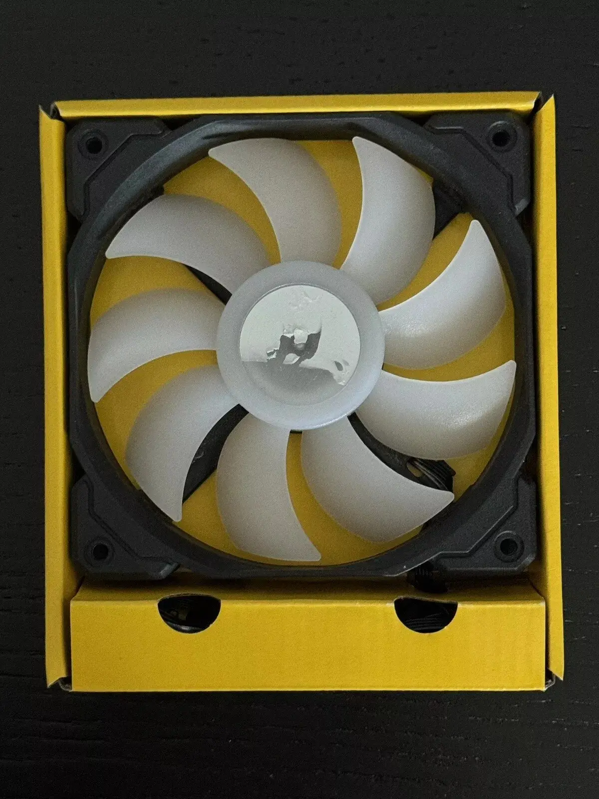 فن خنک کننده کورسیر مدل SP120 RGB PRO